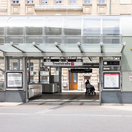 Spacious Vienna Central Station Residence Bagian luar foto